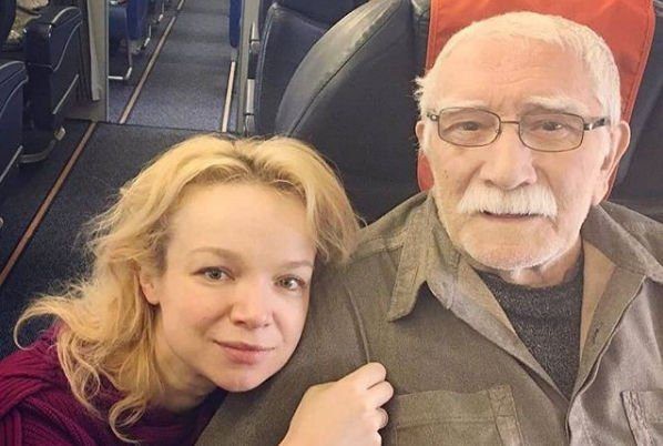 Поклонники Армена Джигарханяна встревожены состоянием артиста