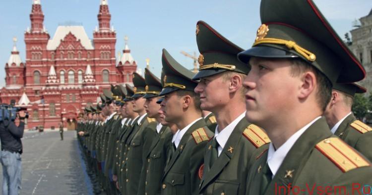 Зарплату военных в России поднимут на 4,3% в 2019 году