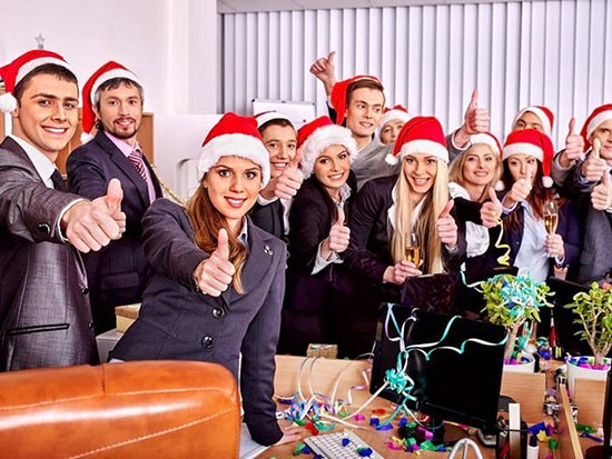 Прикольные поздравления с Новым 2019 годом кабана для коллег в стихах, прозе, картинки Прикольные поздравления с Новым 2019 годом кабана для коллег в стихах, прозе, картинки