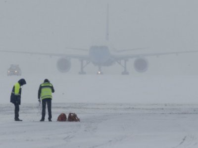 МИД предупредил россиян об отмене из-за непогоды более тысячи авиарейсов в США