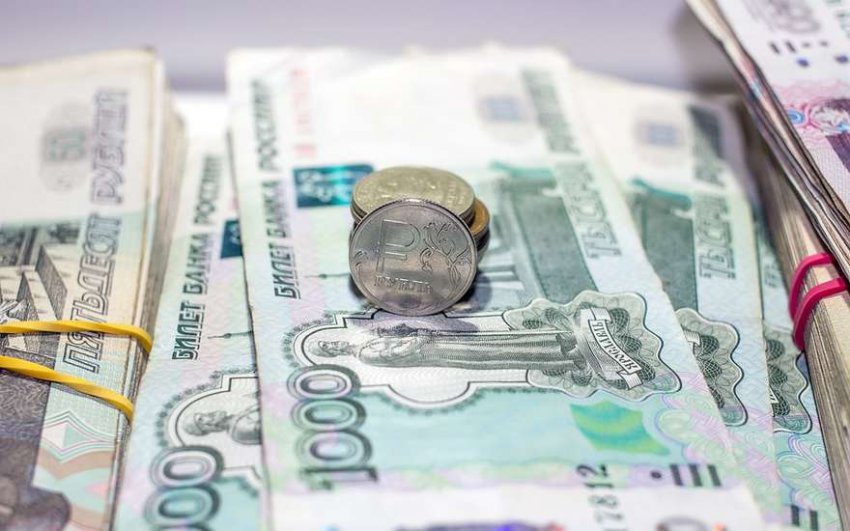 Пенсии в апреле станут больше, но не у всех