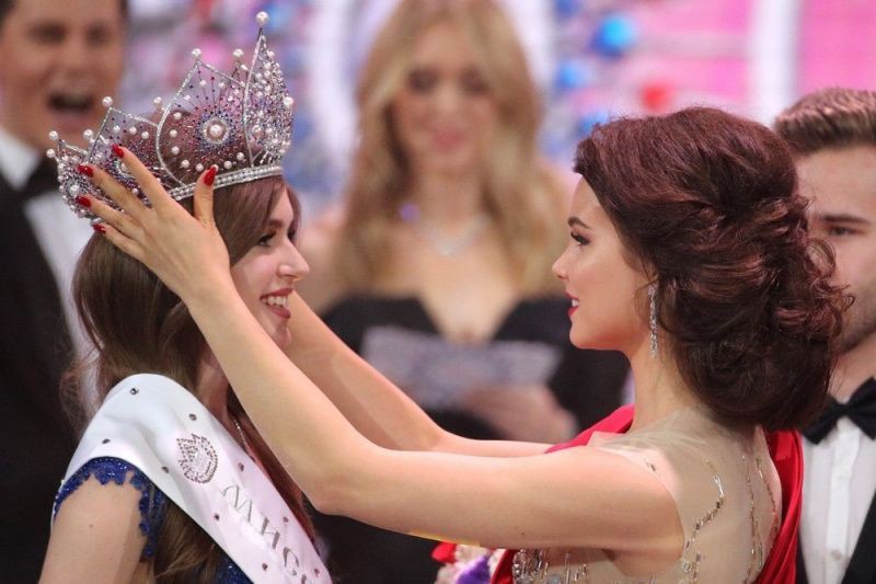 Корону «Мисс Россия 2019» забрала 20-летняя Алина Санько будущий архитектор из Азова