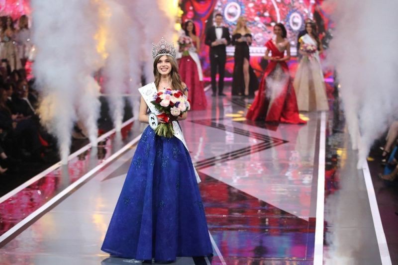 Корону «Мисс Россия 2019» забрала 20-летняя Алина Санько будущий архитектор из Азова