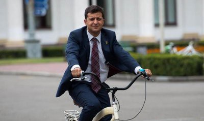 Как Зеленский будет выстраивать отношения с Россией и Западом?