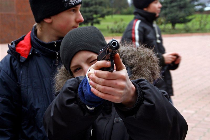 Время юных убийц: в России созрела необходимость сажать за решётку с 12 лет Время юных убийц: в России созрела необходимость сажать за решётку с 12 лет