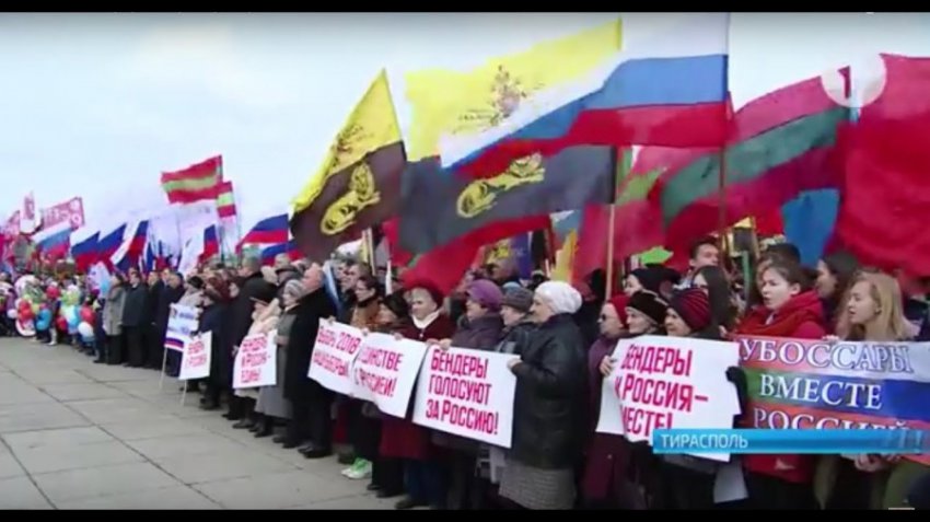 Чем громче Запад бряцает оружием, тем мир сильнее верит в Россию