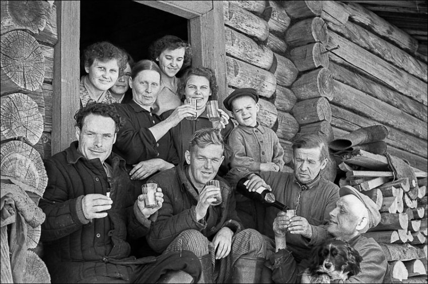 Фотоподборка деревенского быта русского человека XX века