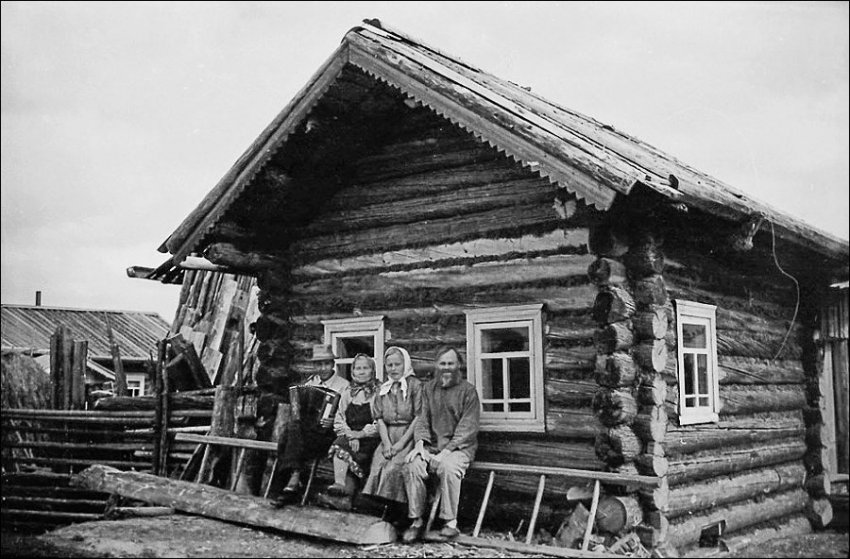 Фотоподборка деревенского быта русского человека XX века