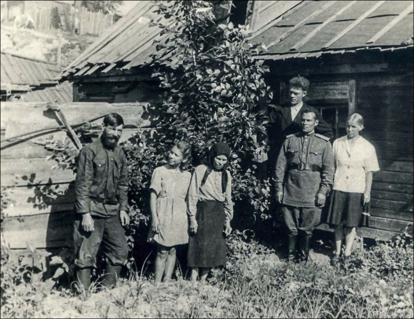 Фотоподборка деревенского быта русского человека XX века