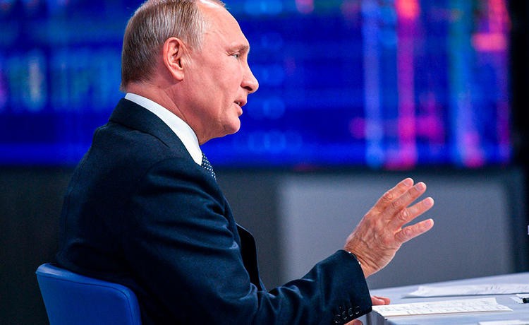 Владимир Путин ответил на вопрос «Как прожить на зарплату в 7000 рублей?»