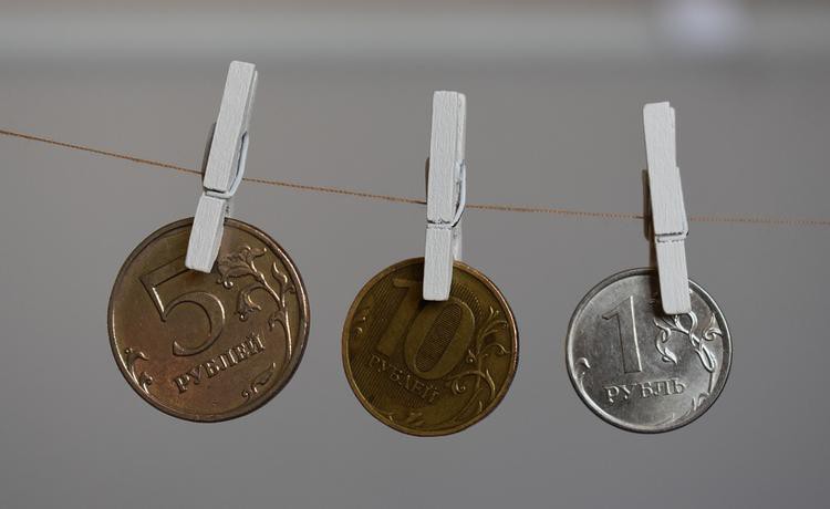 Пенсии и социальные доплаты освободили от еще одного побора