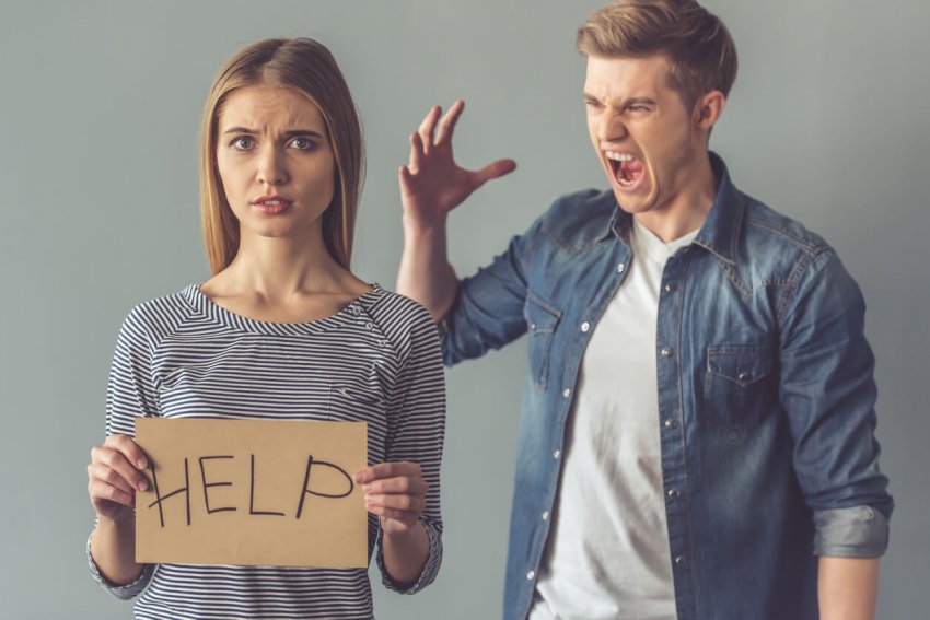 Кто из мужчин умеет подавлять женскую волю: названы 4 знака Зодиака, имеющие эту силу