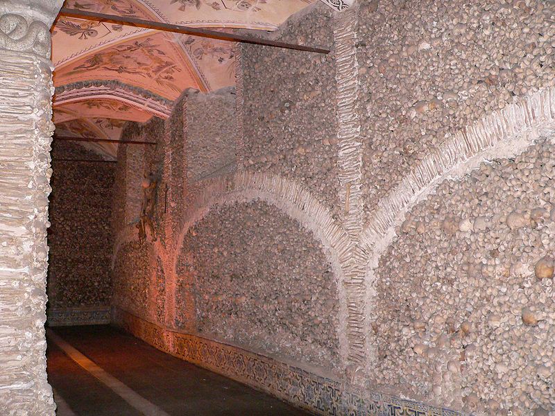 Храмы на костях: Христианские оссуарии (костницы) Храмы на костях: Христианские оссуарии (костницы)