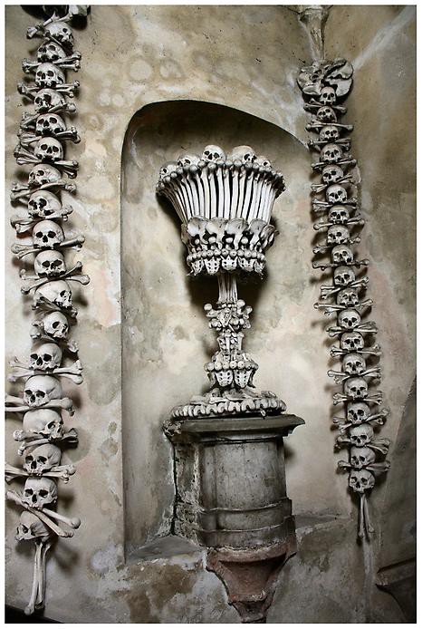 Храмы на костях: Христианские оссуарии (костницы) Храмы на костях: Христианские оссуарии (костницы)