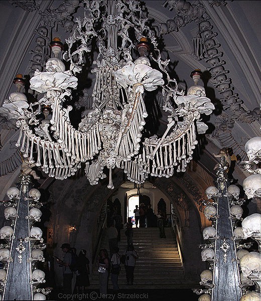 Храмы на костях: Христианские оссуарии (костницы) Храмы на костях: Христианские оссуарии (костницы)