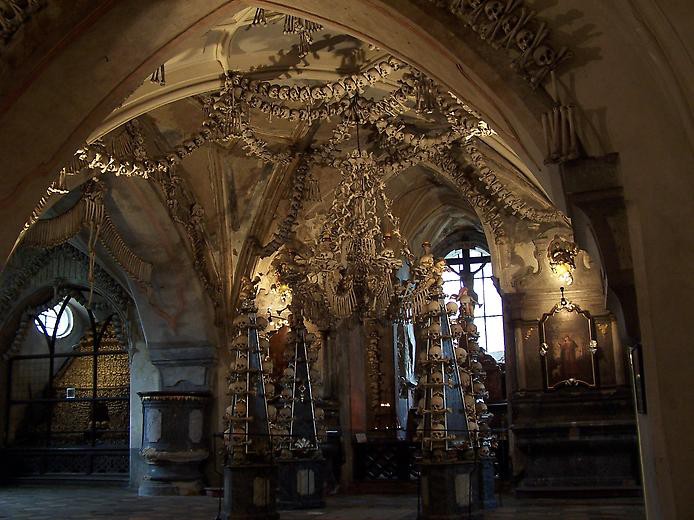 Храмы на костях: Христианские оссуарии (костницы) Храмы на костях: Христианские оссуарии (костницы)