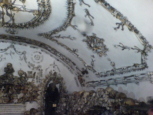 Храмы на костях: Христианские оссуарии (костницы) Храмы на костях: Христианские оссуарии (костницы)