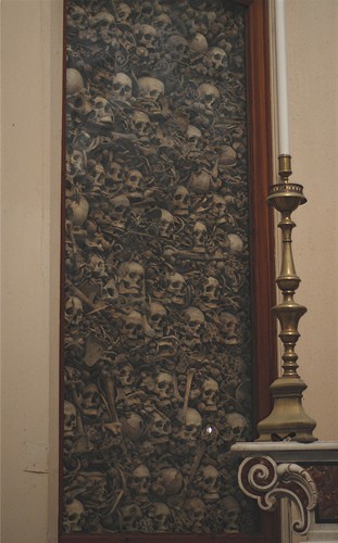 Храмы на костях: Христианские оссуарии (костницы) Храмы на костях: Христианские оссуарии (костницы)