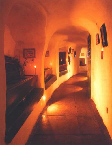 Храмы на костях: Христианские оссуарии (костницы) Храмы на костях: Христианские оссуарии (костницы)