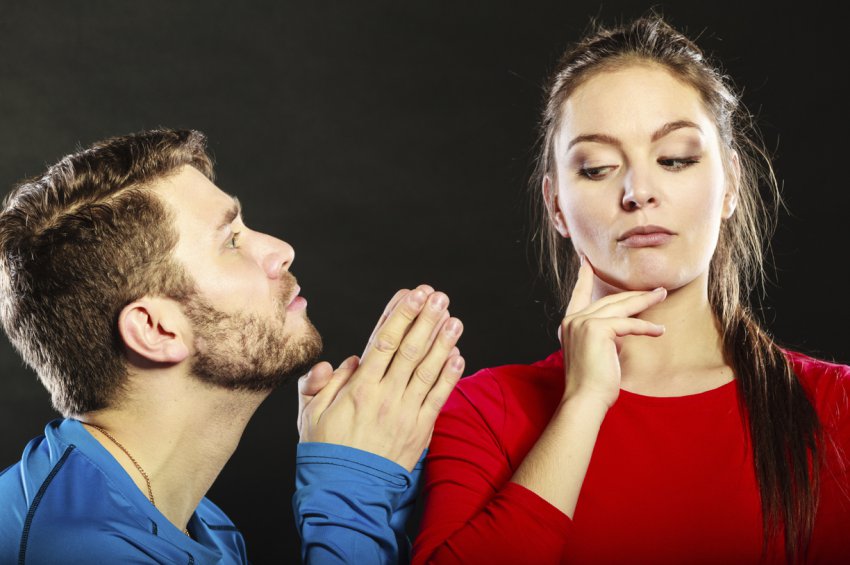 4 способа: как мужчины примиряются с любимыми после ссоры