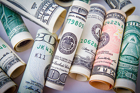 В какой валюте хранить деньги в 2020 году