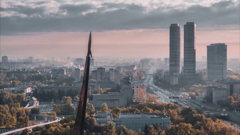 Москвичи назвали плюсы и минусы жизни в Москве и за МКАД в России