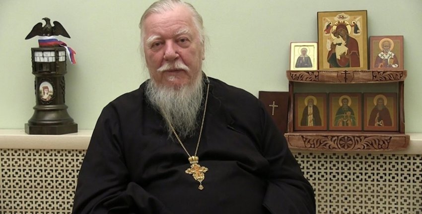 Церковь признала слабость русских мужчин и обвинила в этом женщин