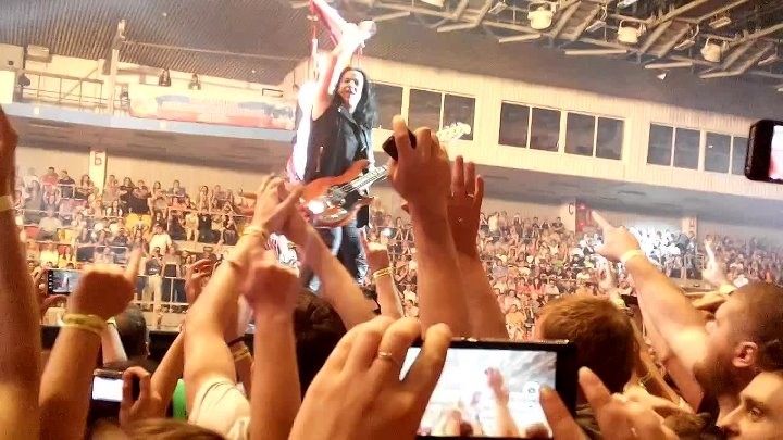 Люксовый кортеж Scorpions в Воронеже засняли на видео