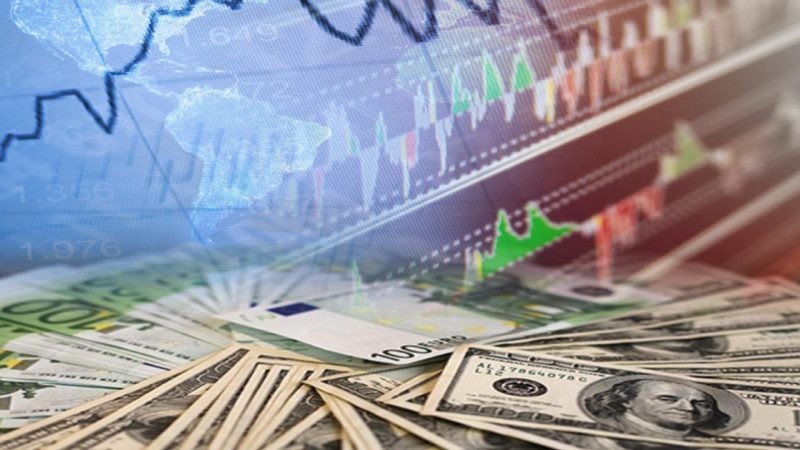 Прогноз курса доллара на конец 2019 года может испортить россиянам новогодние праздники