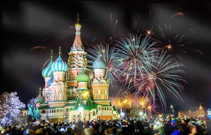 Выходные и праздничные дни в 2020 году, согласно производственному календарю, будут продолжительными