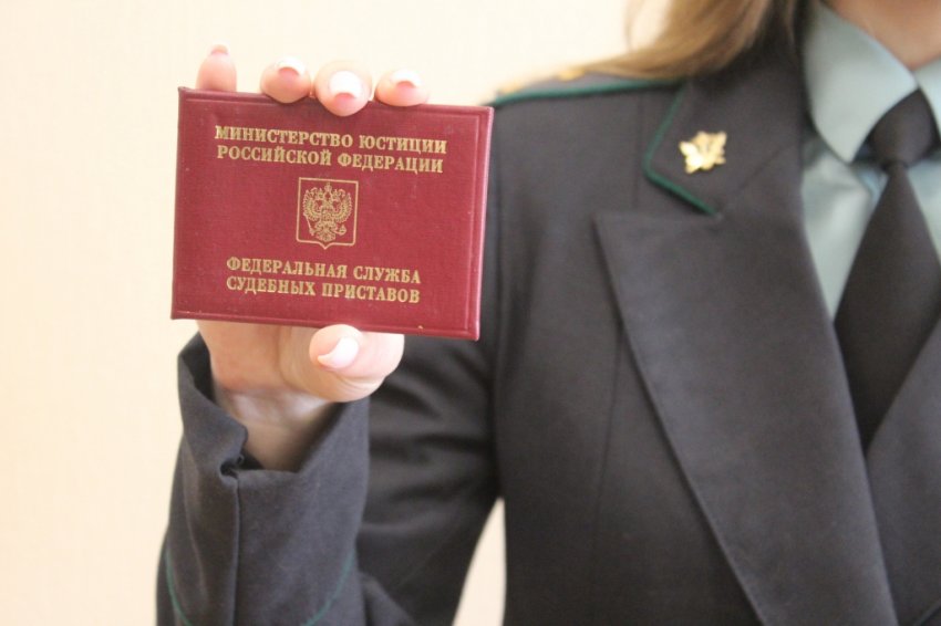 Больную раком Анастасию Заворотнюк атакуют судебные приставы