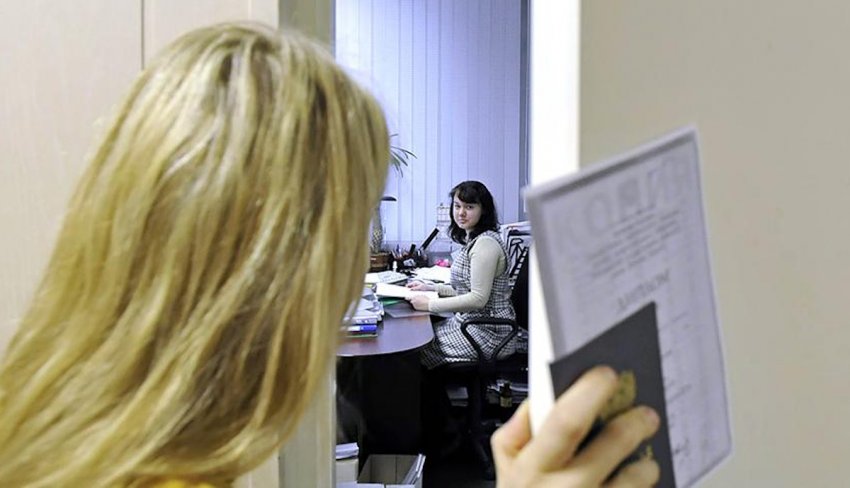 Отмена СНИЛС в России: в 2019 году привычные зелёные карточки больше нельзя получить