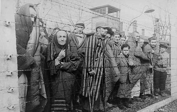 ТОП-7 теорий заговора и их мировые последствия ТОП-7 теорий заговора и их мировые последствия