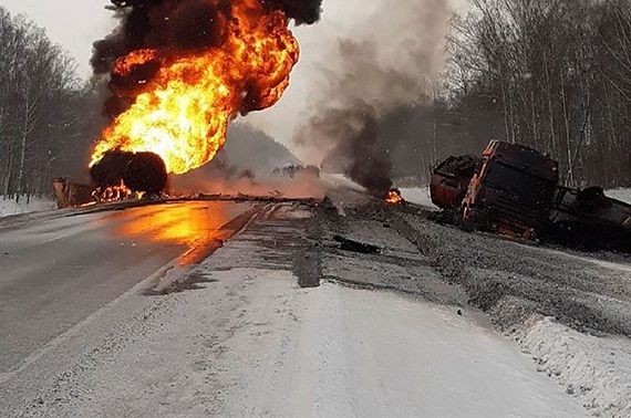 В Кузбассе в результате ДТП сгорел водитель бензовоза