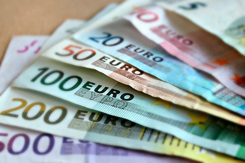 Курс евро на январь 2020 год: свежий прогноз, таблица Курс евро на январь 2020 год: свежий прогноз, таблица