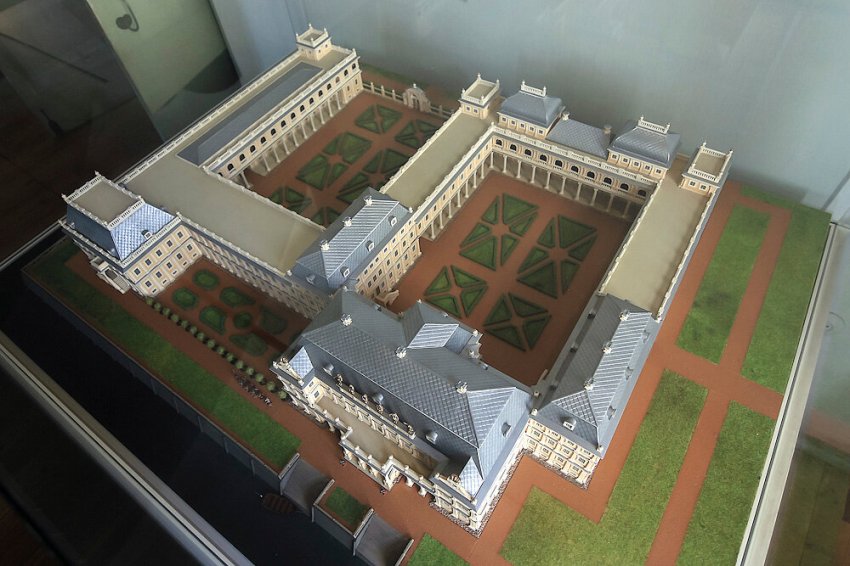 Меньшиковский дворец, разоблачаем ложь Меньшиковский дворец, разоблачаем ложь