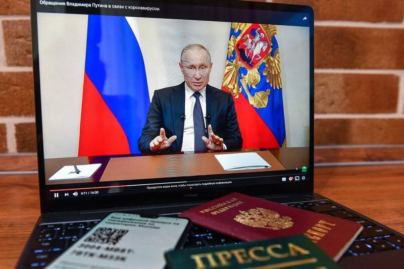 Путин пообещал выдать «антикризисные» 200 млрд рублей регионам Путин пообещал выдать «антикризисные» 200 млрд рублей регионам