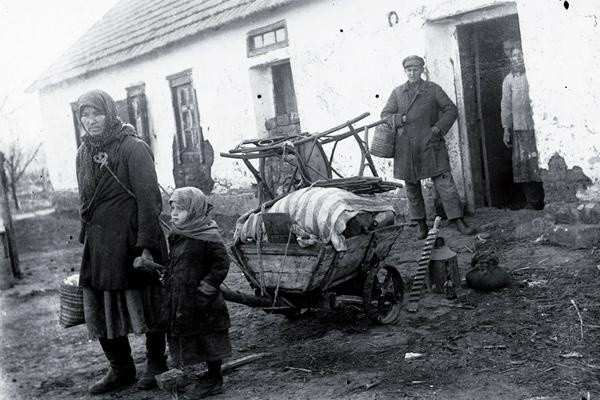 Взгляд сквозь время: Голод и раскулачивание в советской России 20-30-е годы Взгляд сквозь время: Голод и раскулачивание в советской России 20-30-е годы