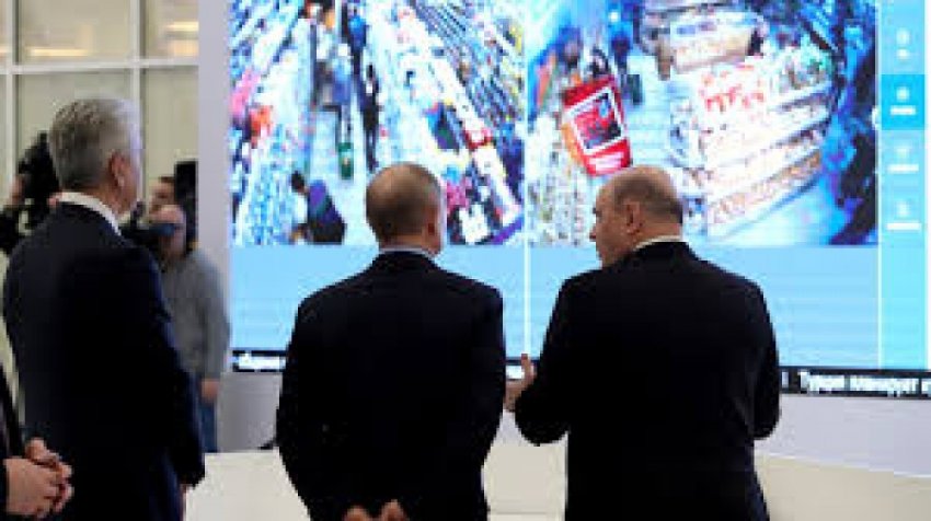 Коронавирус и цифровой контроль: qr-коды для граждан и запрет на выход