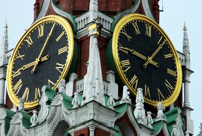 Почему кремлёвский циферблат включал 17 чисел вместо 12?