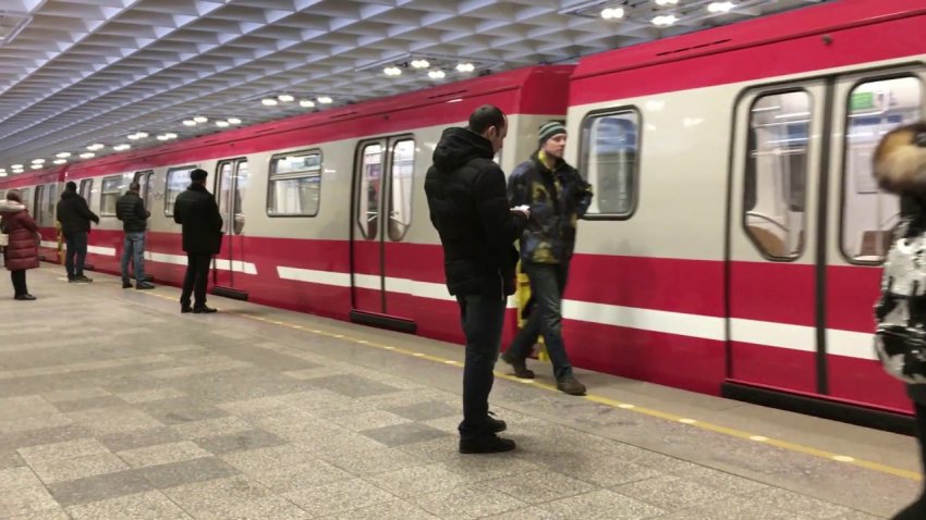 В метро Санкт-Петербурга с 2021 года изменилась стоимость за проезд
