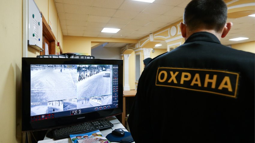 Следственный комитет РФ возмущен отказом родителей платить за охрану в школе