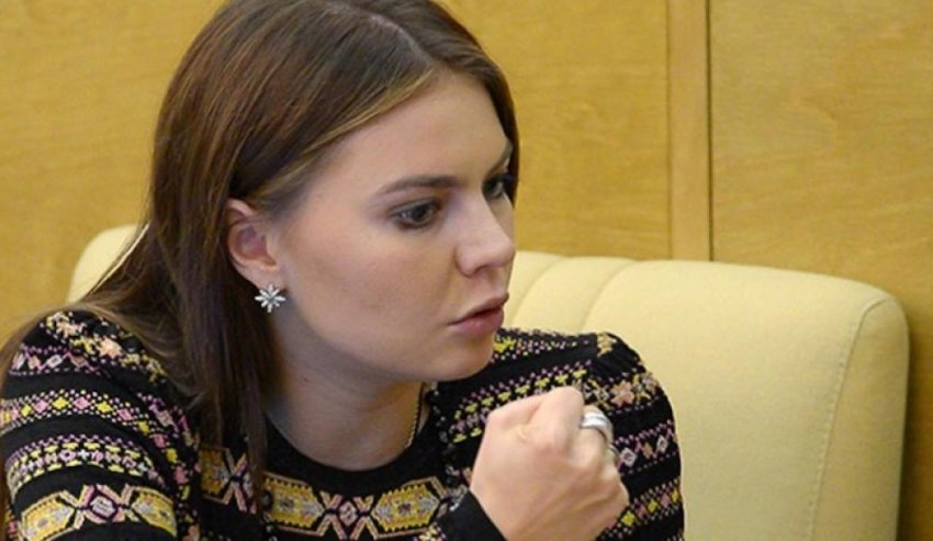 Алину Кабаеву просят разогнать голубятню на тв, почему россияне попросили звезду об этом?