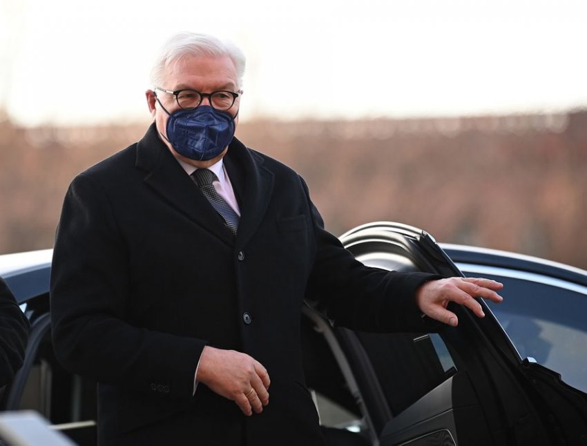 Президентом Германии вновь стал президент Франк-Вальтер Штайнмайер. Какие у него полномочия и каковы функции канцлера? Президентом Германии вновь стал президент Франк-Вальтер Штайнмайер. Какие у него полномочия и каковы функции канцлера?