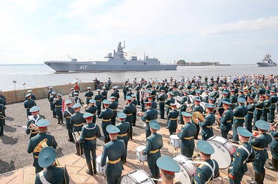 Парад кораблей в Североморске в 2022 году на день ВМФ включит демонстрацию подводного крейсера