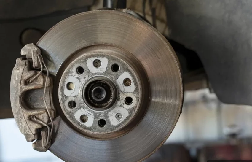 Лидеры автомобильного рынка хотят вернуть асбестовые тормозные колодки