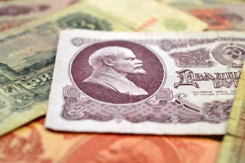 Как экономические реформы Михаила Горбачева подтолкнули развал СССР