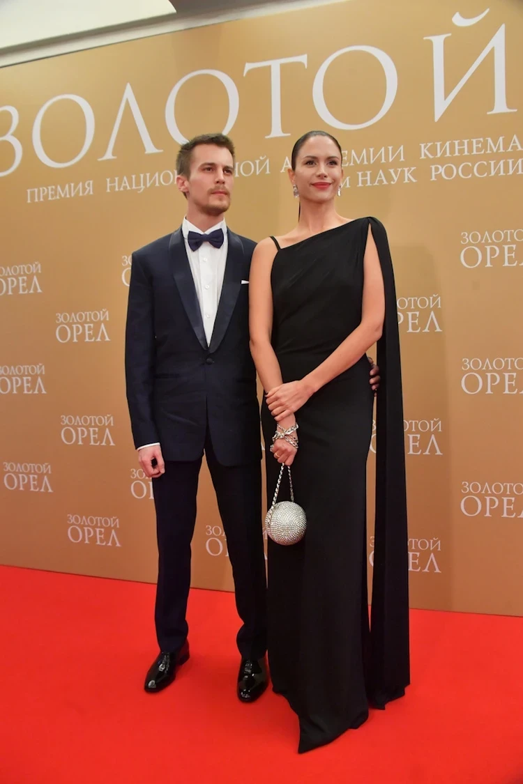 Татьяна Брухунова снова негодует: ангельски красивая жена Ивана Янковского ударила по ее чувству прекрасного