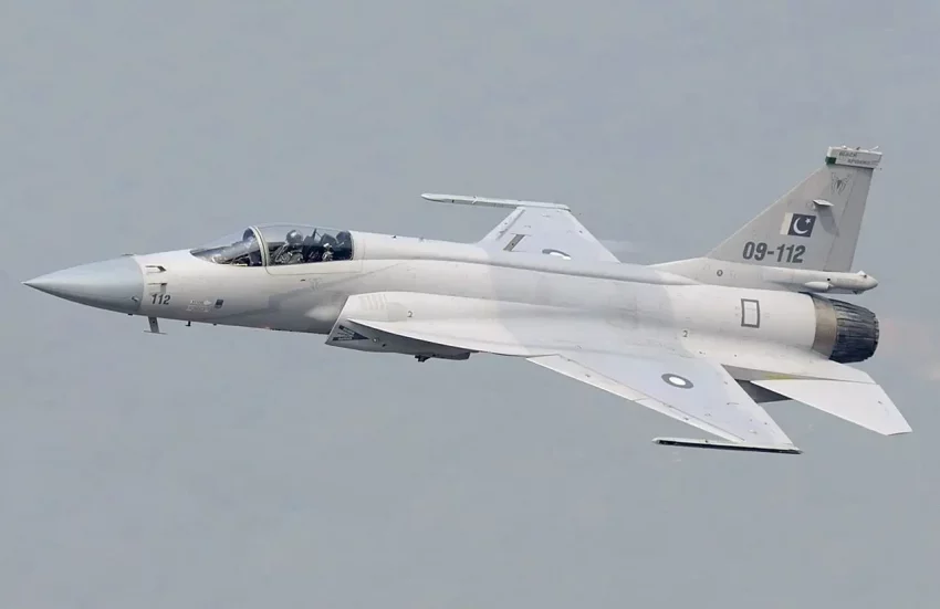Пакистанские военные заявляют, что с помощью истребителя JF-17 «до начала перемирия» якобы удалось уничтожить ЗРК С-400 ВС Индии