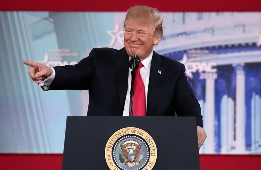 Президент превысил полномочия: американский суд отменил введённые Трампом пошлины